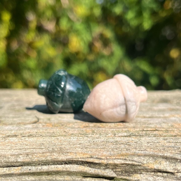 Crystal Acorns - Picture 4 of 4